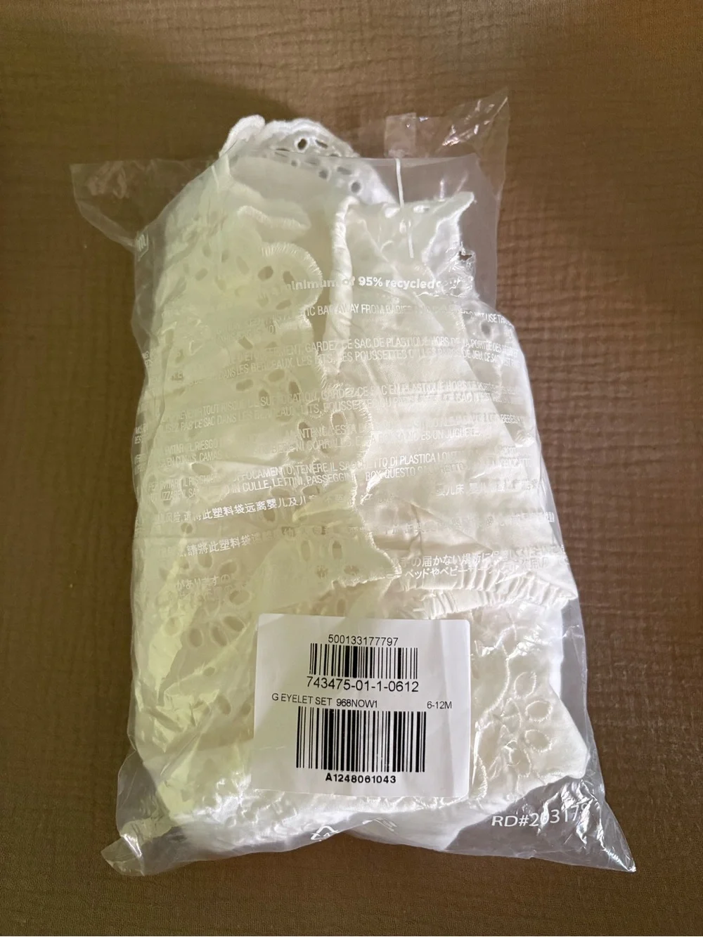 Baby Gap White Eyelet Dress NWT Size 6-12 months